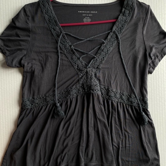 American Eagle Top - Picture 1 of 2